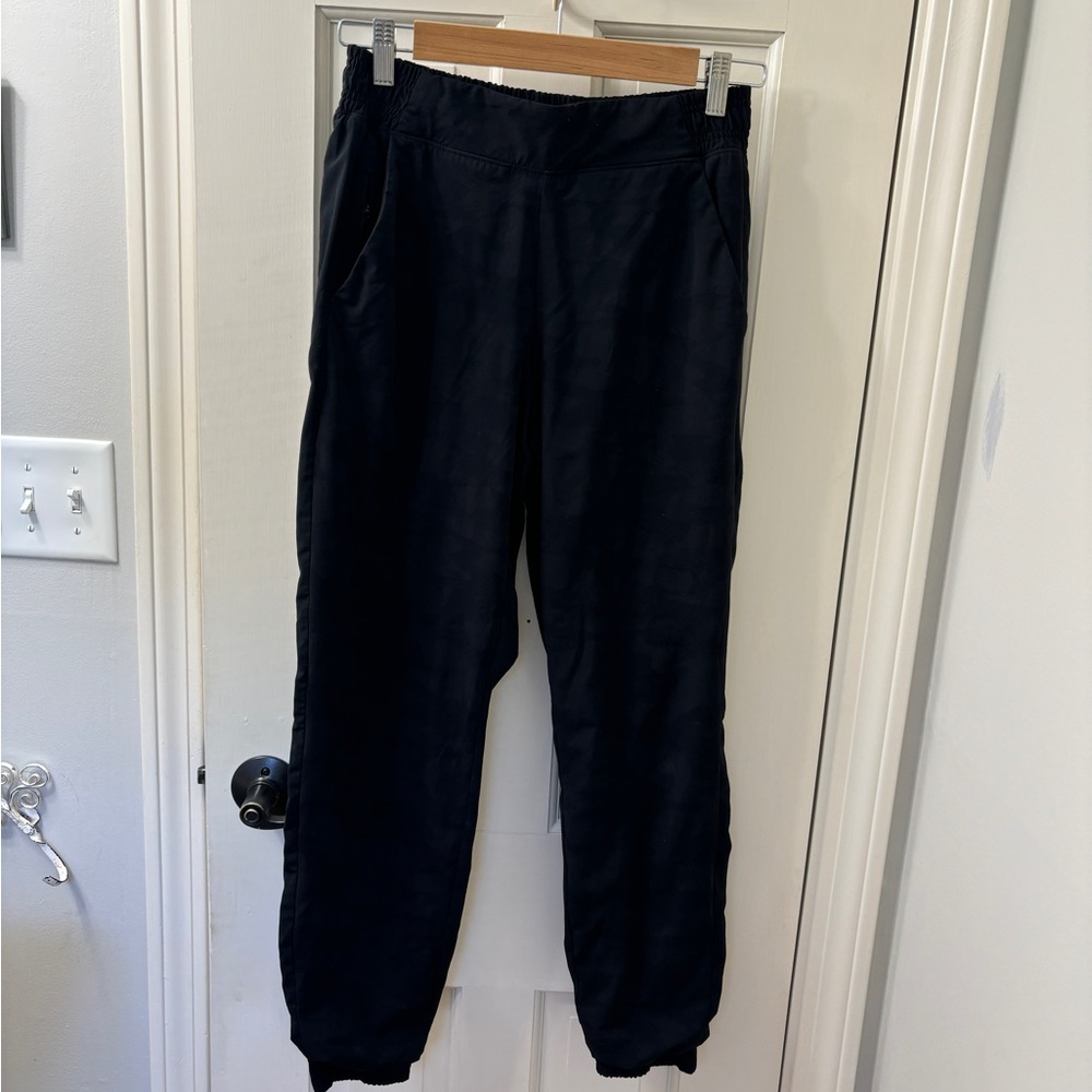 Athleta Brooklyn lined jogger. Size 4